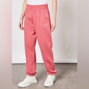 Women’s Nike Oversized Joggers